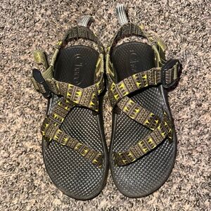 Kid - Chaco Z/1 EcoTread - Sandals with olive green and yellow patterned straps